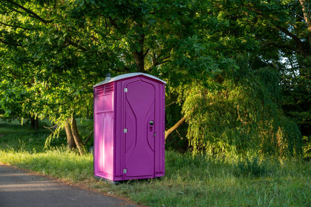 Best Portable restroom trailer rental  in Morristown, IN