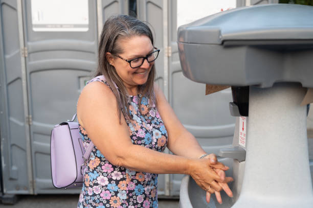 Best Porta potty rental near me  in Morristown, IN